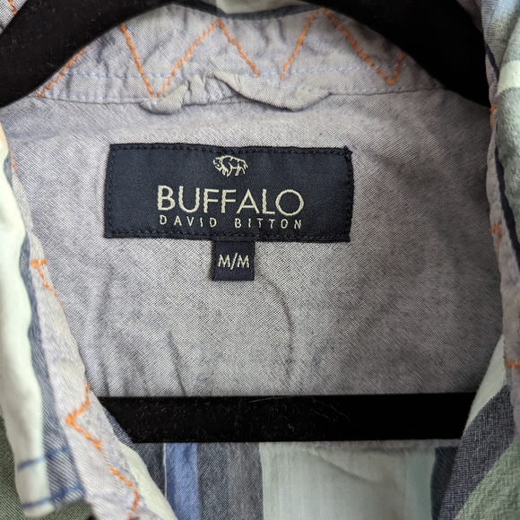 Men's Plaid Button Up Shirt - Picture 6 of 12